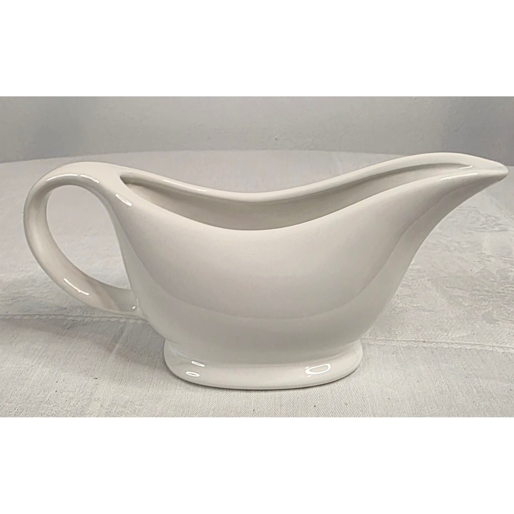 White Ceramic Gravy Boat Classic Serving Dish with Handle and Spout